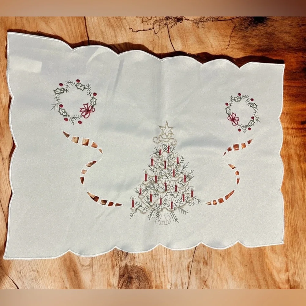 Christmas Holiday Embroidered Set Including Table Runner and 6 Placemats